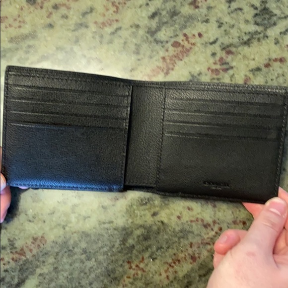 Men’s Coach Billfold Wallet - Picture 2 of 4